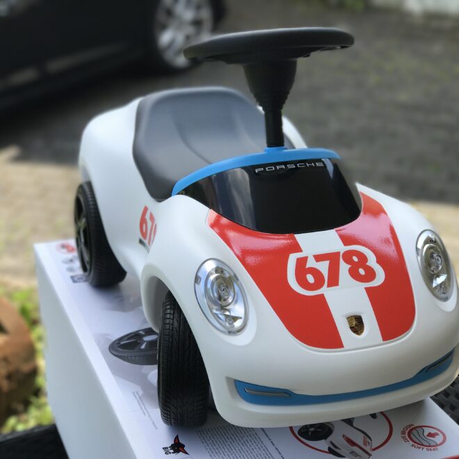 Baby-Porsche für kleine Rennfahrer im Test – Gewinnspiel